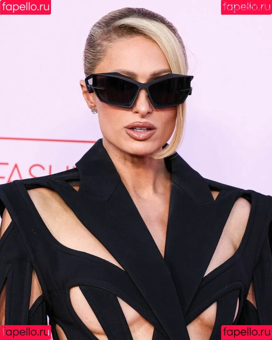 Paris Hilton / parishilton Onlyfans Photo Gallery 