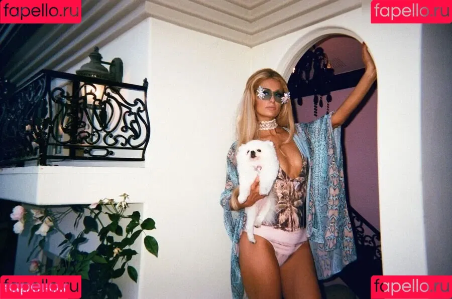 Paris Hilton / parishilton Onlyfans Photo Gallery 