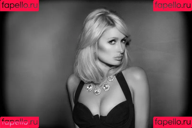Paris Hilton / parishilton Onlyfans Photo Gallery 