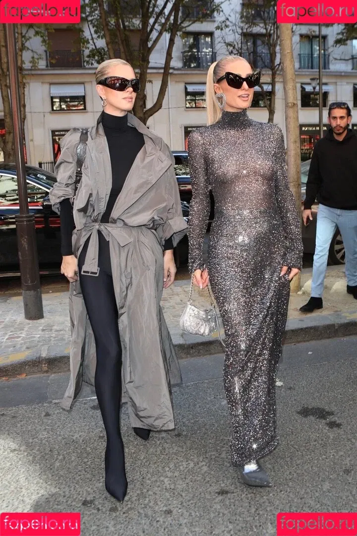 Paris Hilton / parishilton Onlyfans Photo Gallery 
