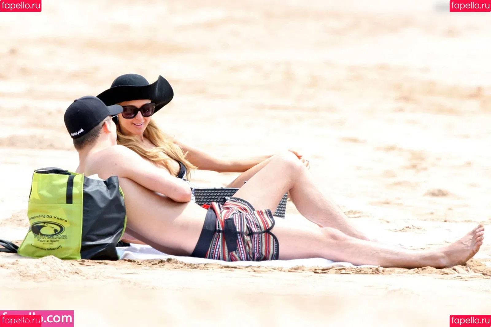 Paris Hilton / parishilton Onlyfans Photo Gallery 