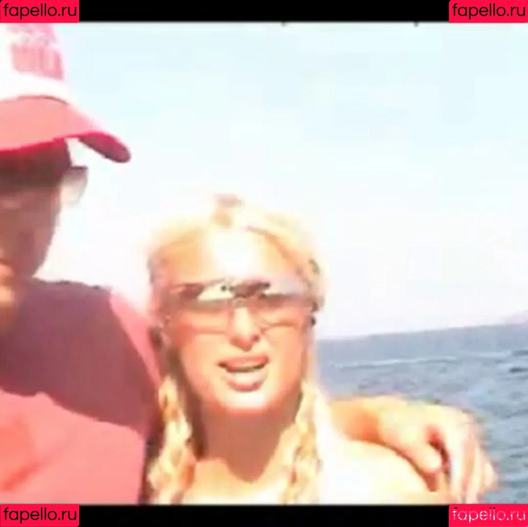 Paris Hilton / parishilton Onlyfans Photo Gallery 