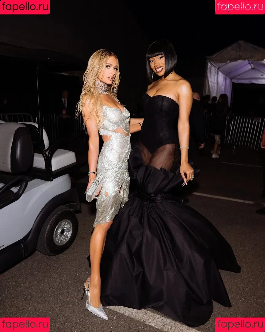 Paris Hilton / parishilton Onlyfans Photo Gallery 