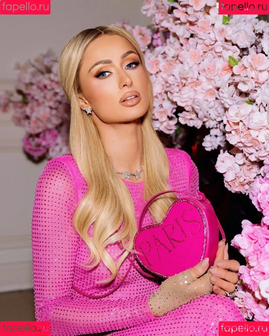 Paris Hilton / parishilton Onlyfans Photo Gallery 