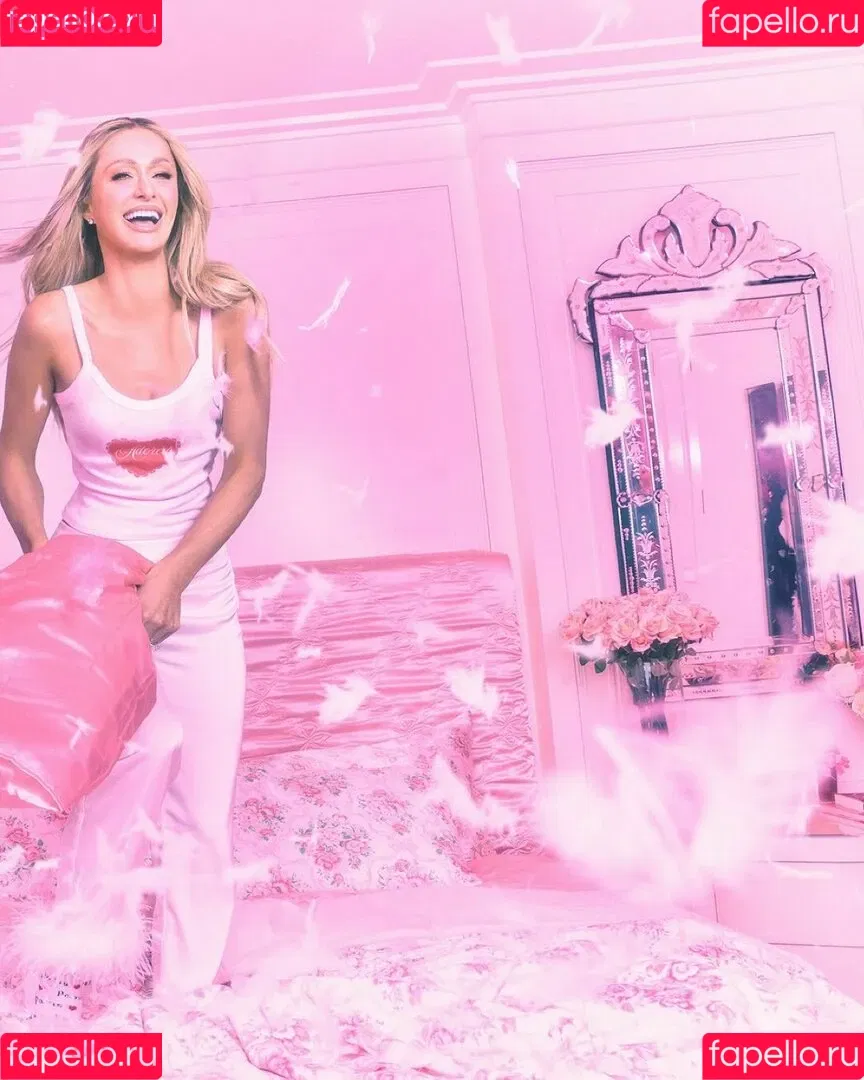 Paris Hilton / parishilton Onlyfans Photo Gallery 