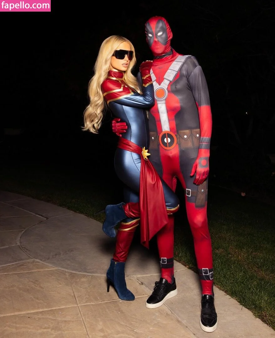 Paris Hilton / parishilton Onlyfans Photo Gallery 