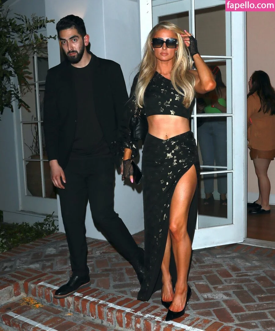 Paris Hilton / parishilton Onlyfans Photo Gallery 