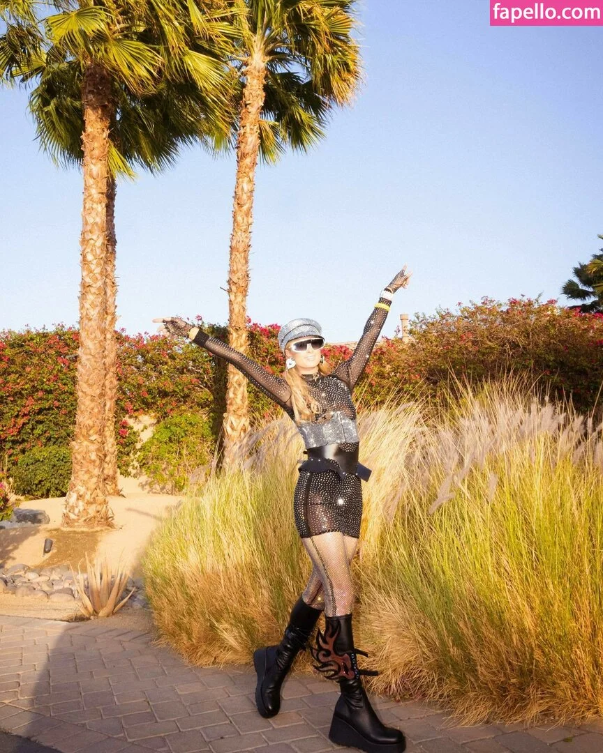 Paris Hilton / parishilton Onlyfans Photo Gallery 