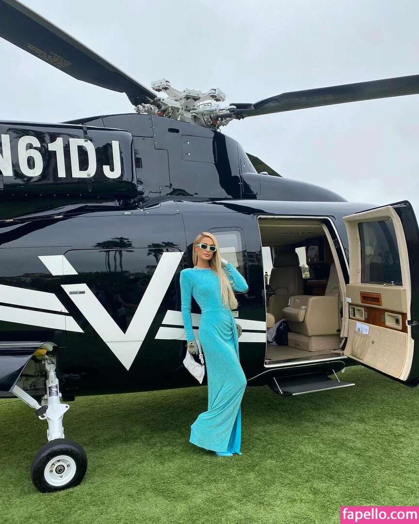 Paris Hilton / parishilton Onlyfans Photo Gallery 