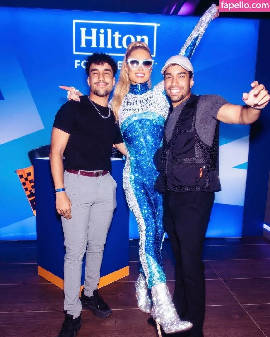 Paris Hilton / parishilton Onlyfans Photo Gallery 