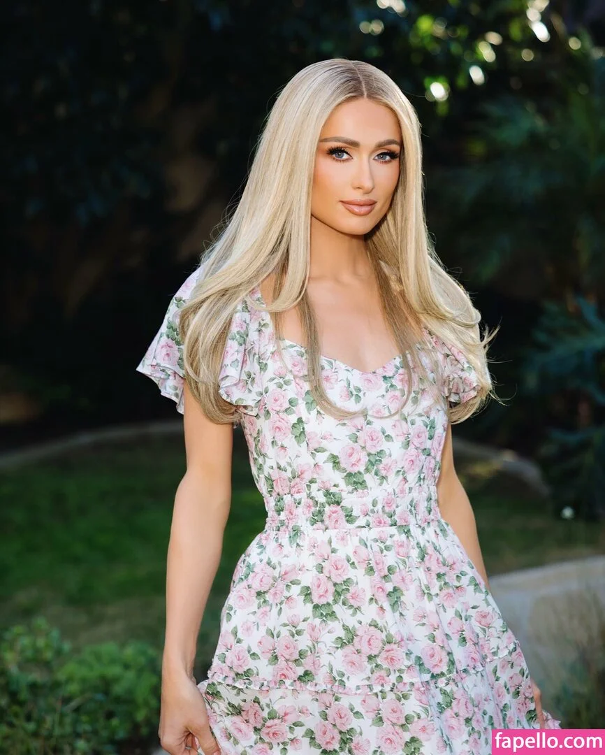 Paris Hilton / parishilton Onlyfans Photo Gallery 