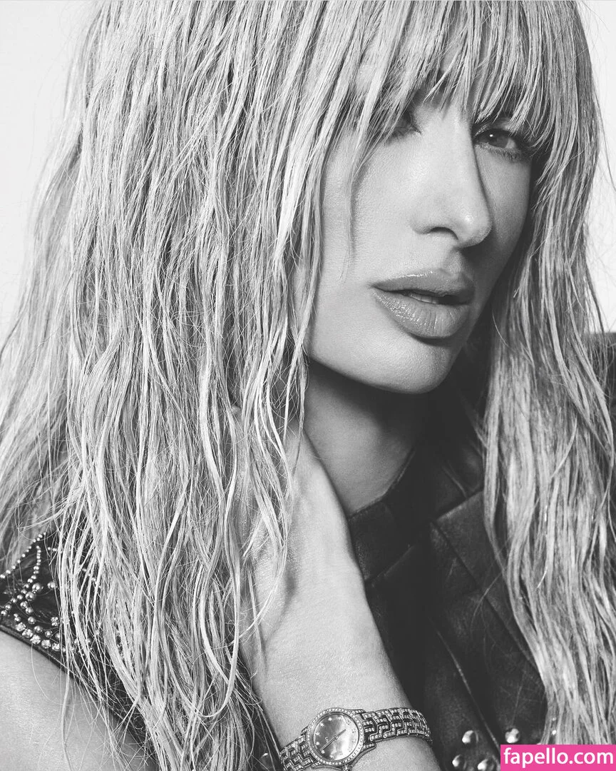 Paris Hilton / parishilton Onlyfans Photo Gallery 