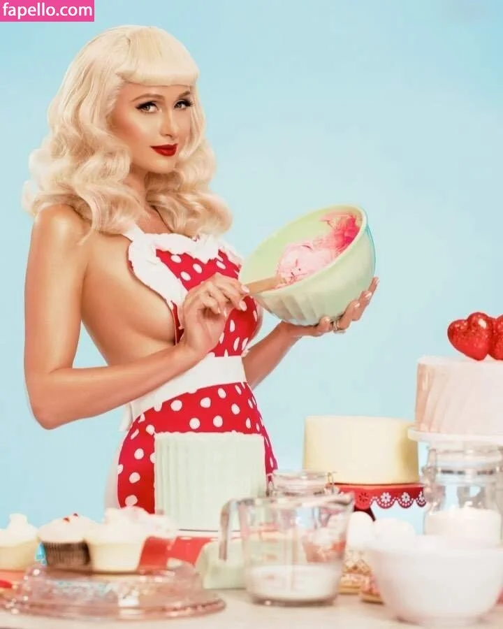 Paris Hilton / parishilton Onlyfans Photo Gallery 