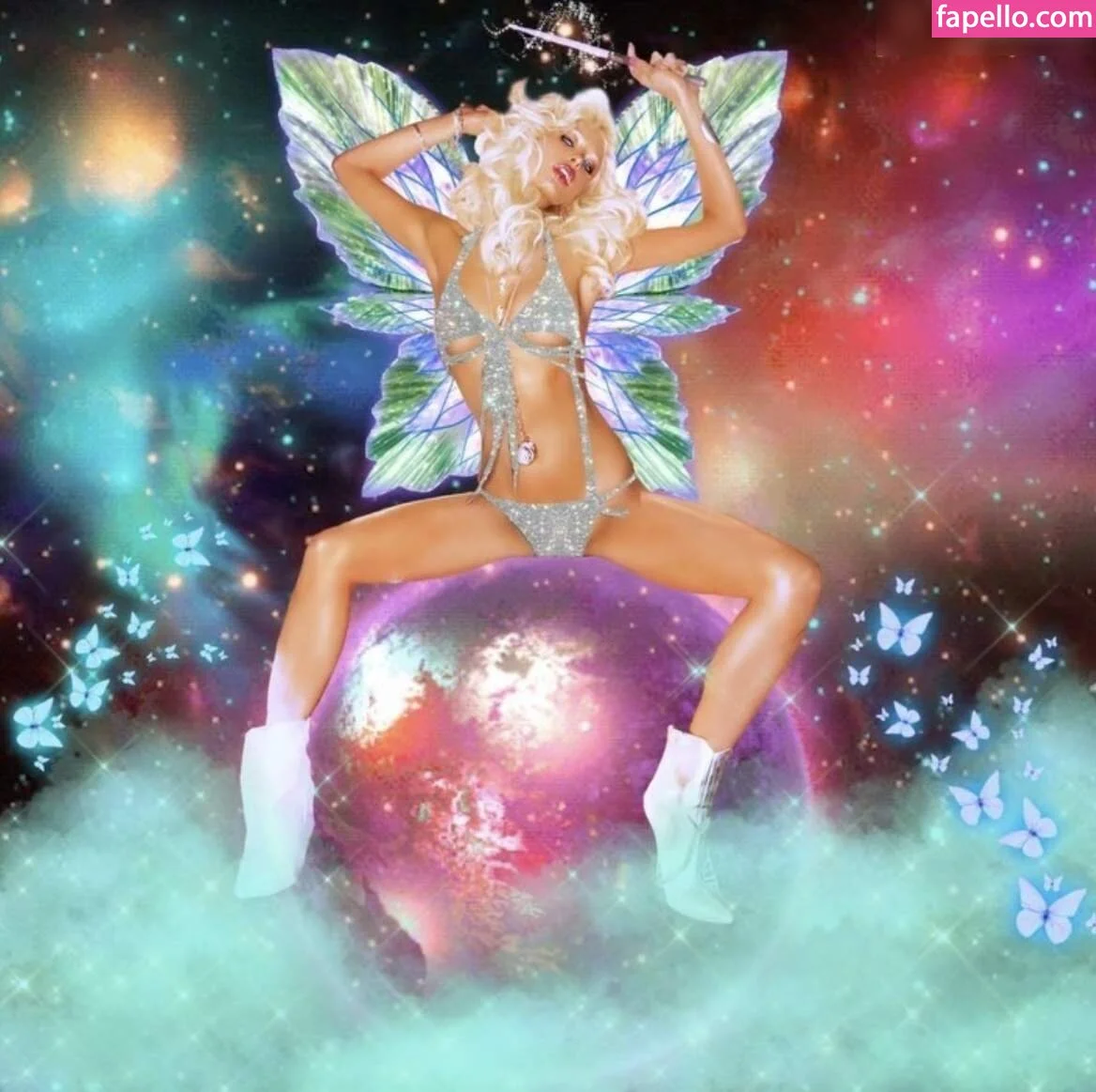 Paris Hilton / parishilton Onlyfans Photo Gallery 