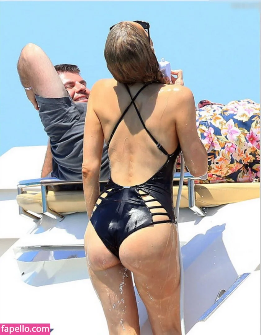 Paris Hilton / parishilton Onlyfans Photo Gallery 