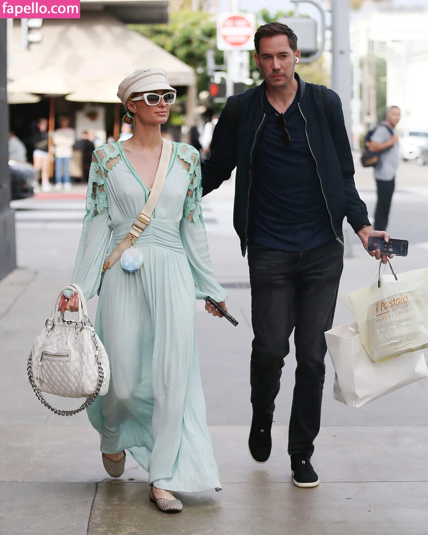 Paris Hilton / parishilton Onlyfans Photo Gallery 