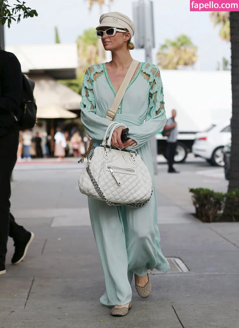 Paris Hilton / parishilton Onlyfans Photo Gallery 