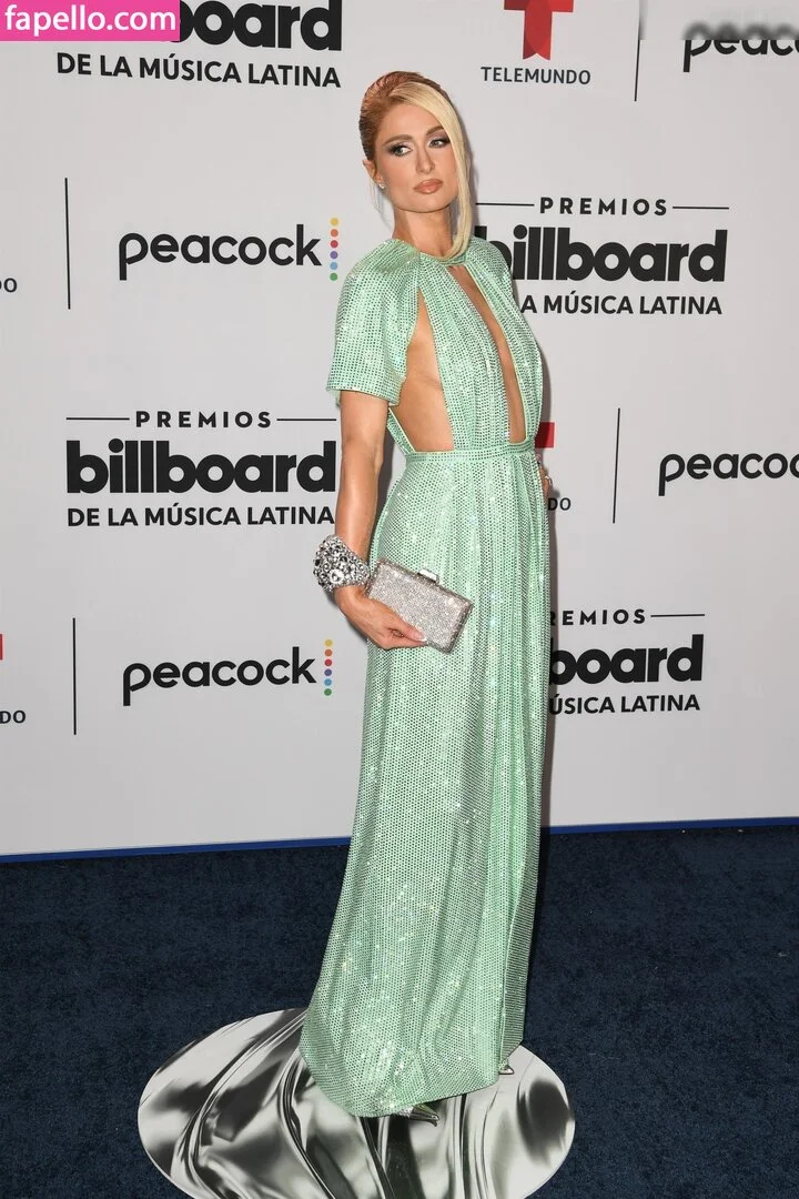 Paris Hilton / parishilton Onlyfans Photo Gallery 