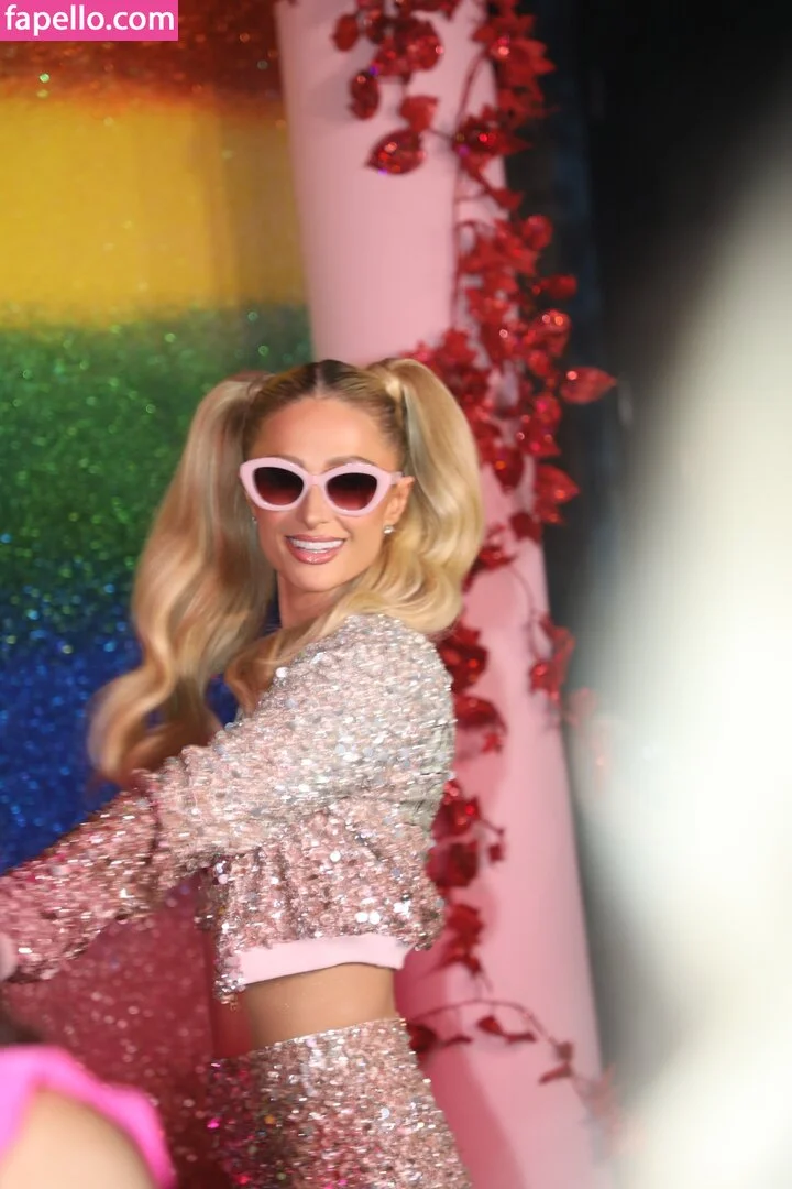 Paris Hilton / parishilton Onlyfans Photo Gallery 