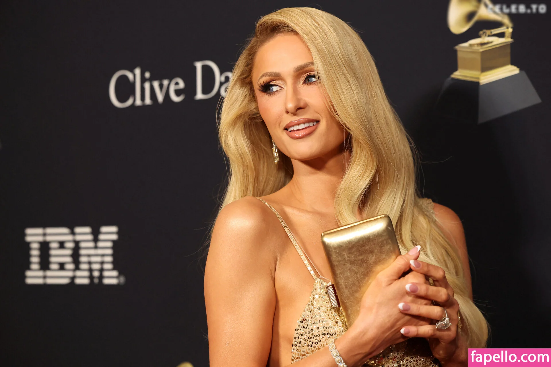 Paris Hilton / parishilton Onlyfans Photo Gallery 