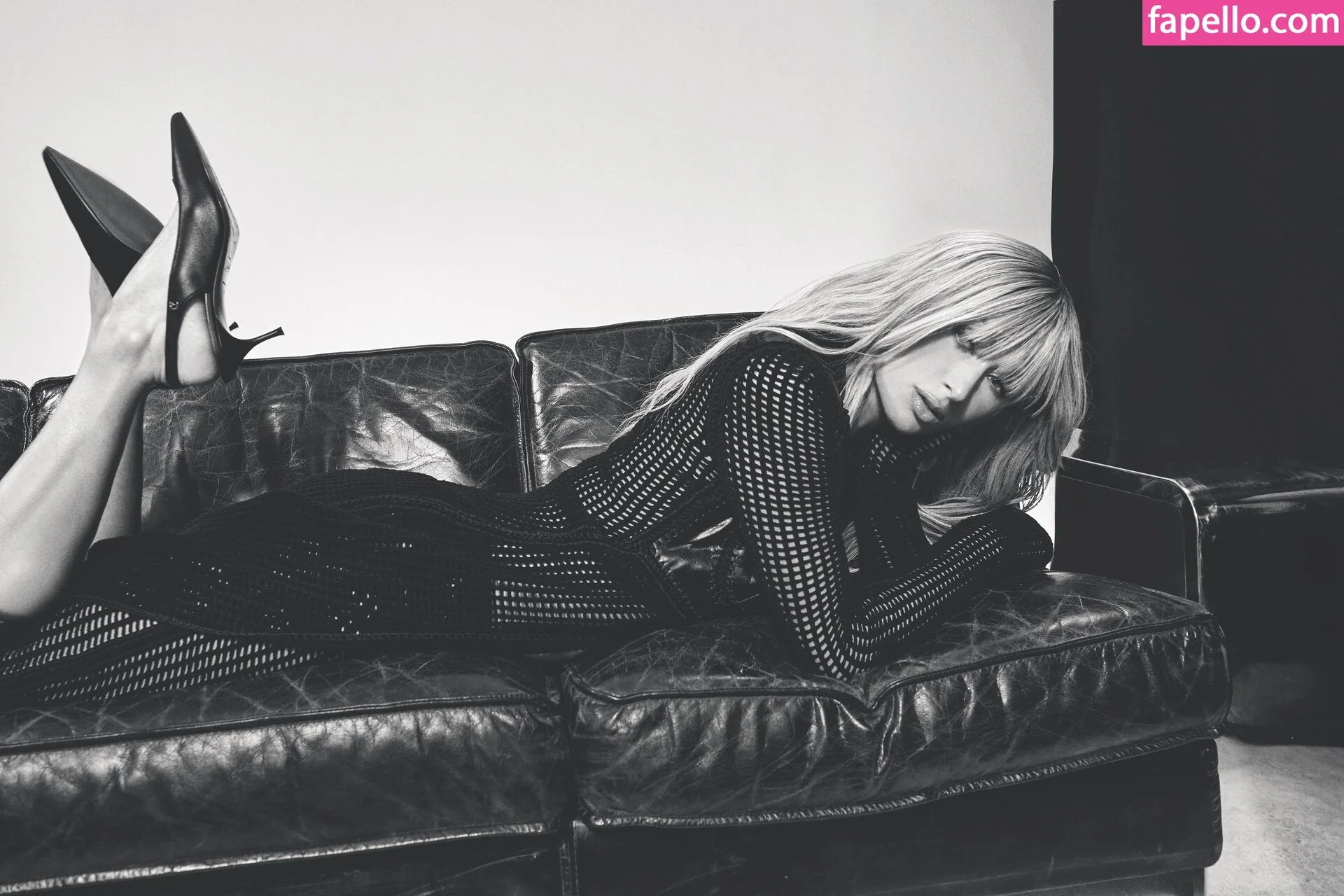 Paris Hilton / parishilton Onlyfans Photo Gallery 