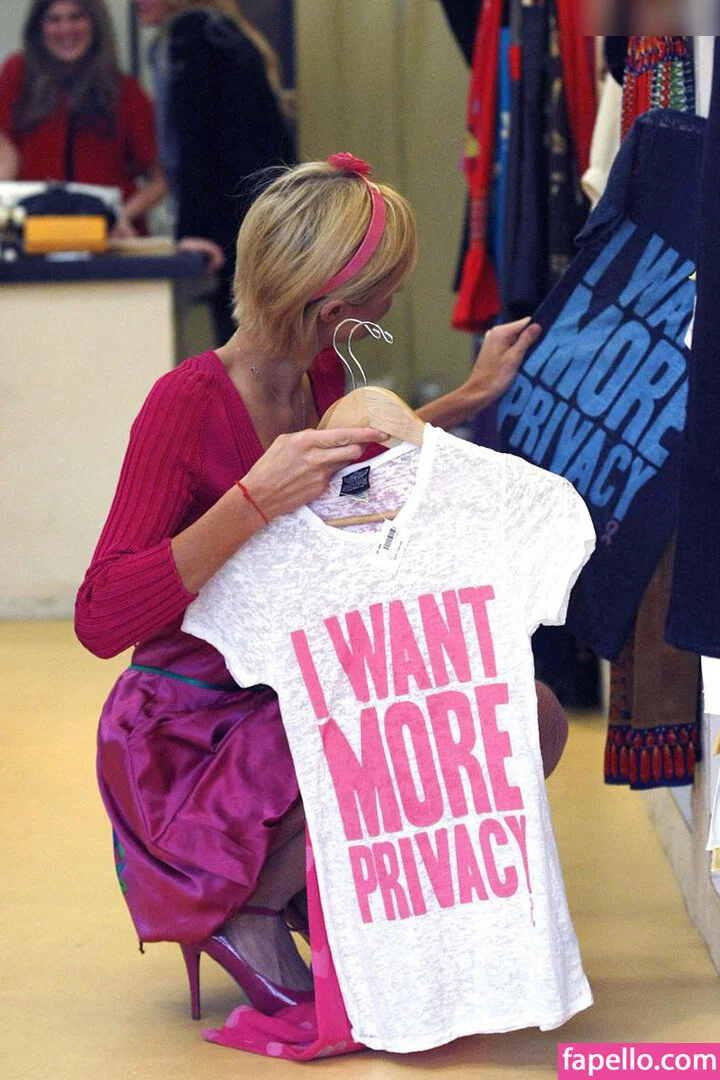 Paris Hilton / parishilton Onlyfans Photo Gallery 