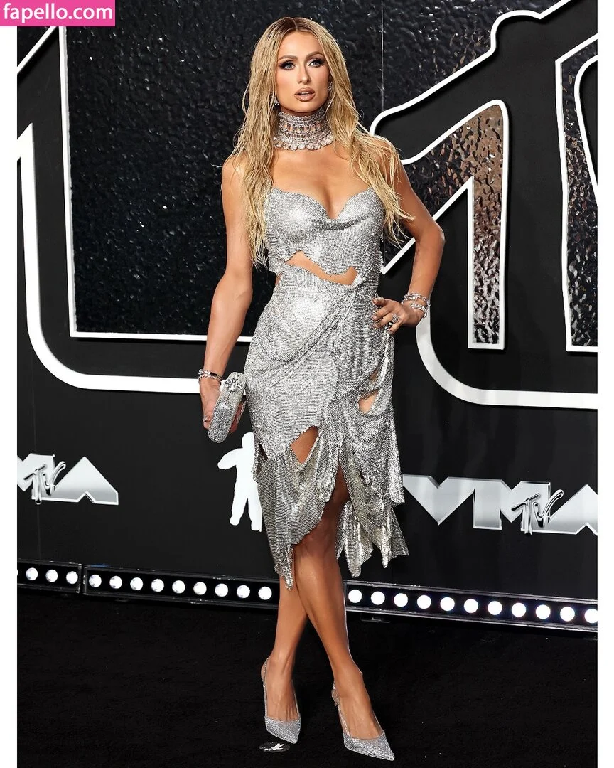 Paris Hilton / parishilton Onlyfans Photo Gallery 