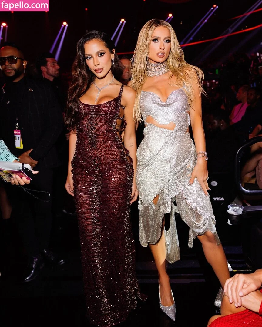 Paris Hilton / parishilton Onlyfans Photo Gallery 