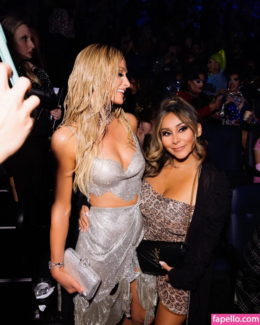 Paris Hilton / parishilton Onlyfans Photo Gallery 