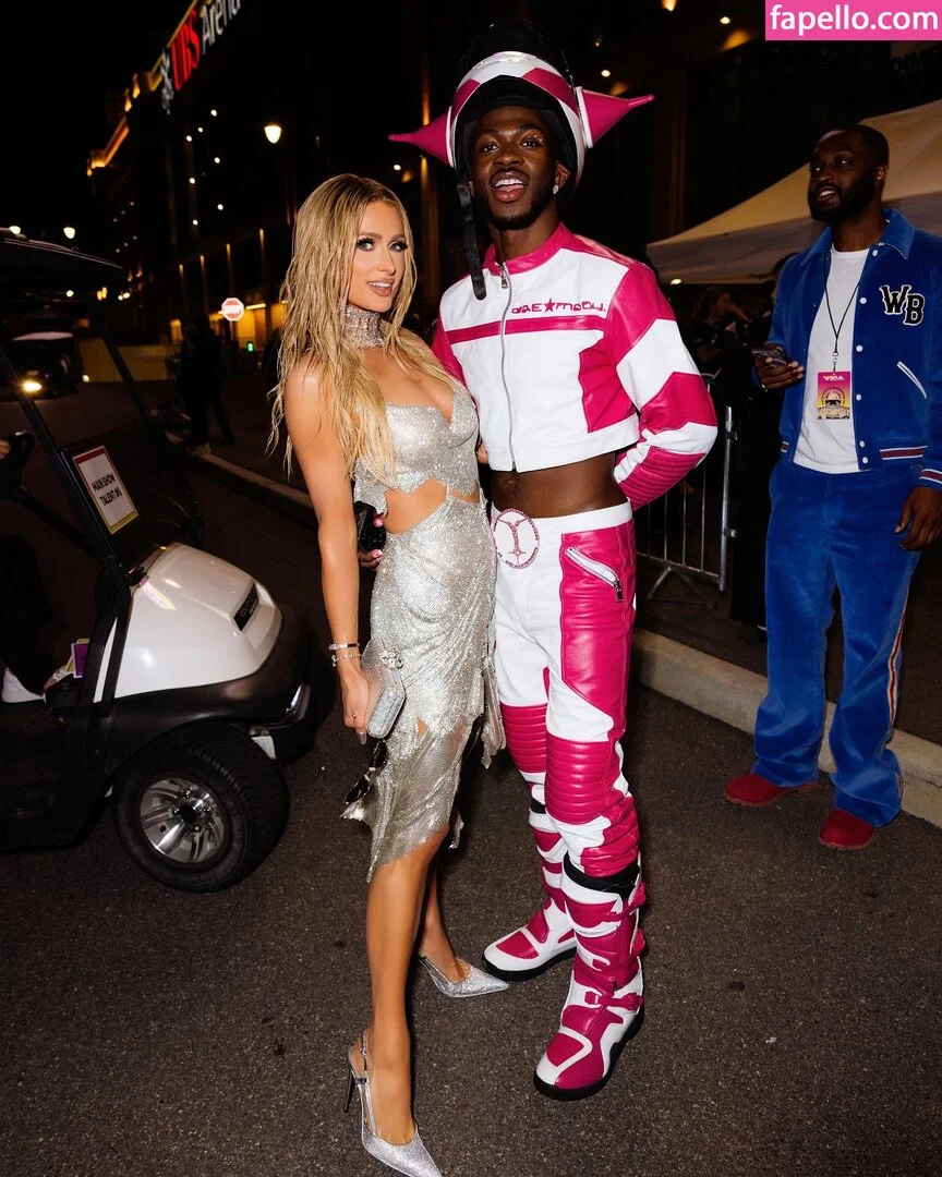 Paris Hilton / parishilton Onlyfans Photo Gallery 