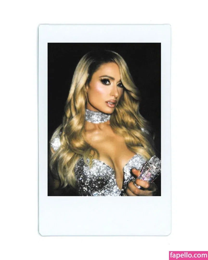 Paris Hilton / parishilton Onlyfans Photo Gallery 