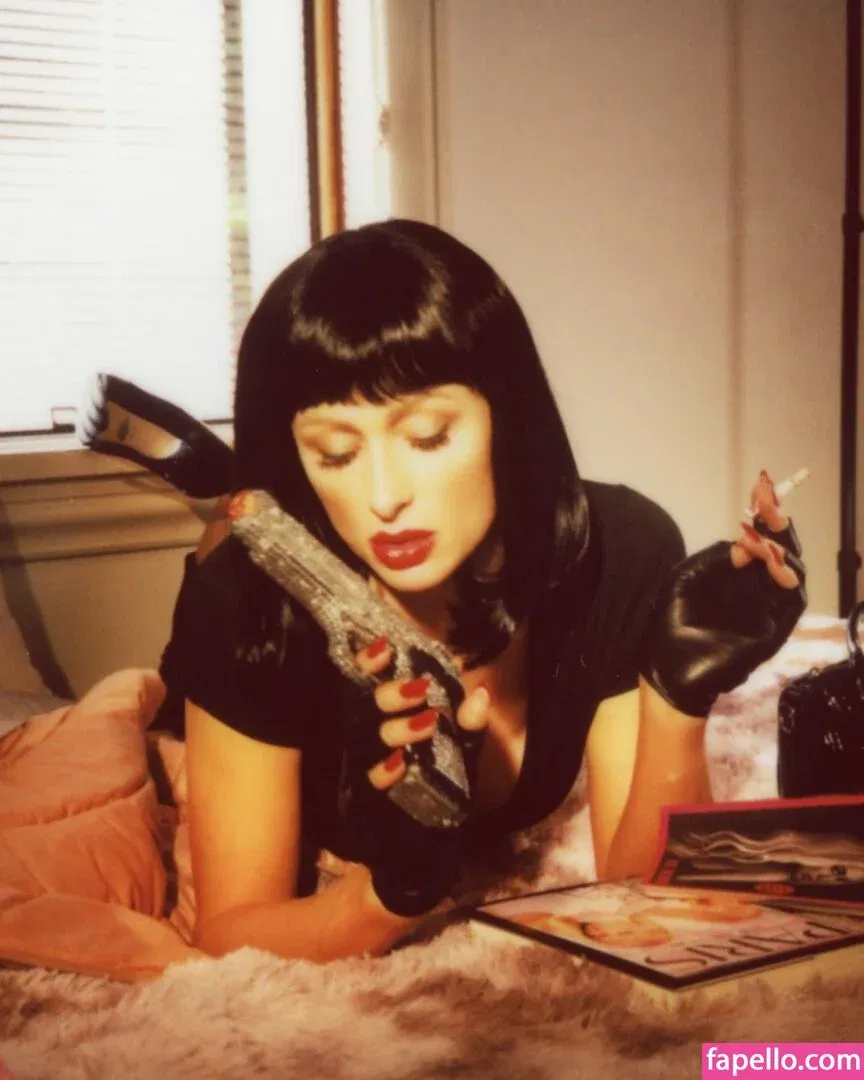 Paris Hilton / parishilton Onlyfans Photo Gallery 