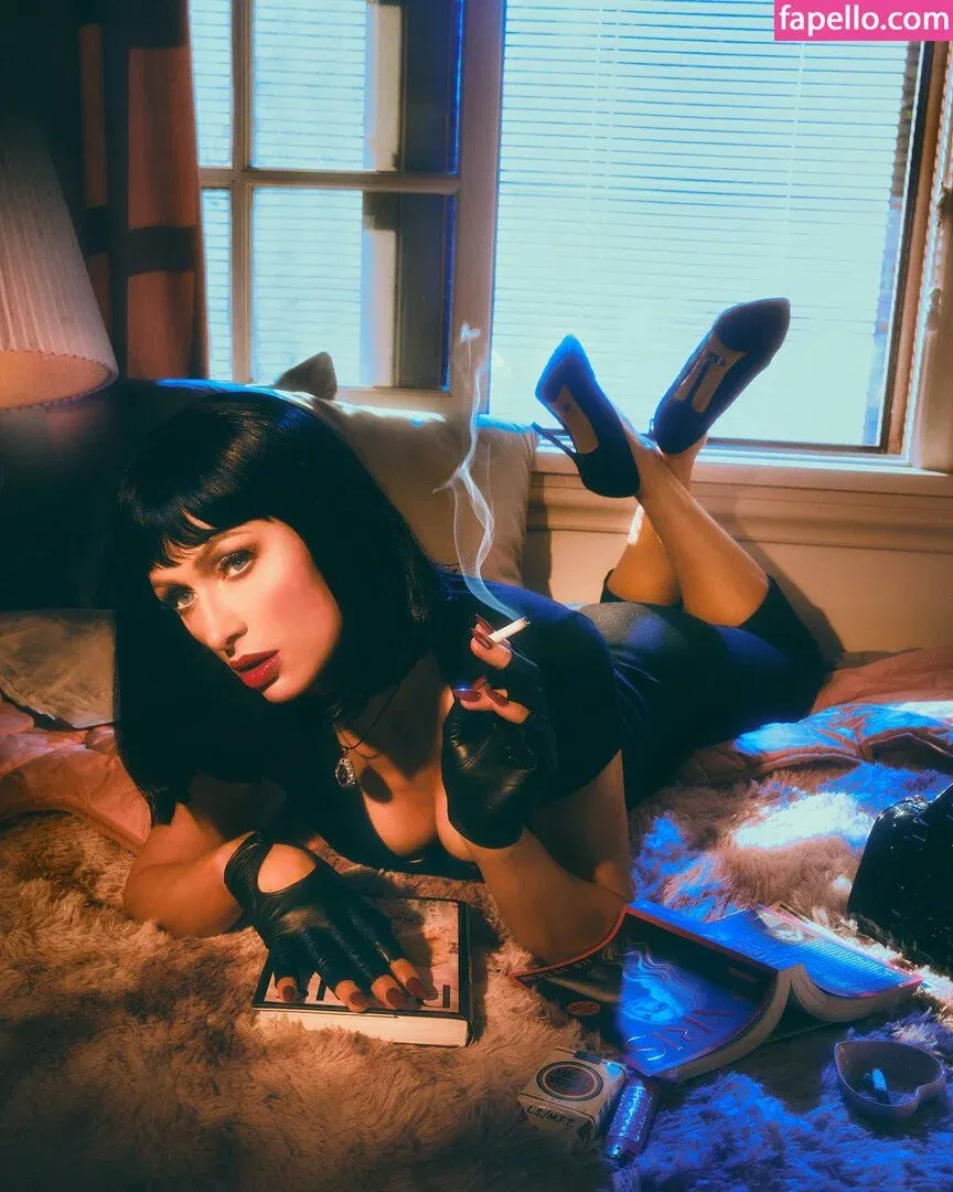 Paris Hilton / parishilton Onlyfans Photo Gallery 