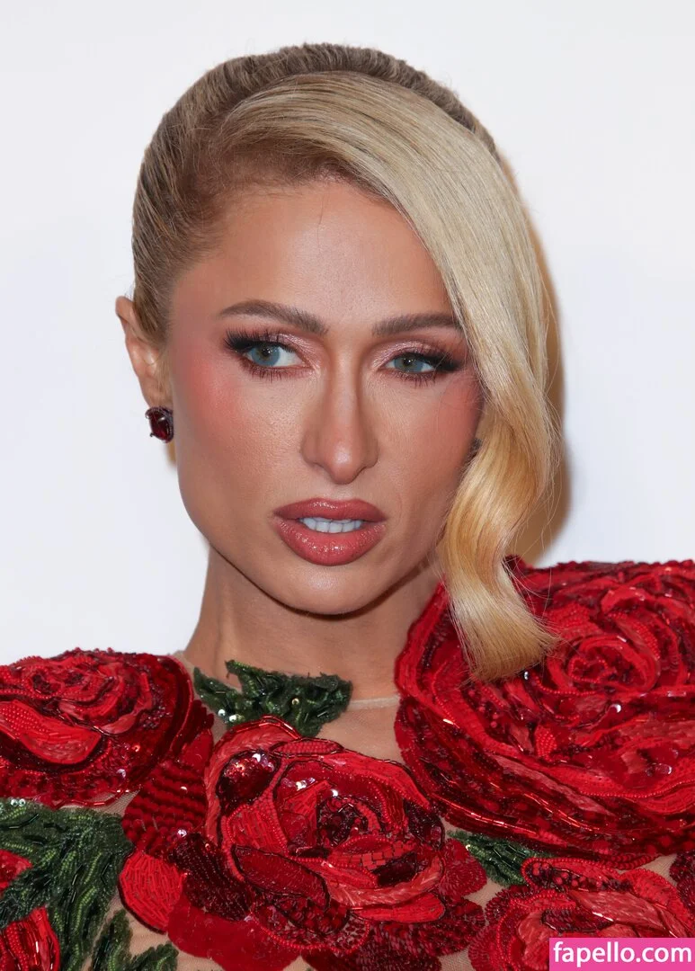 Paris Hilton / parishilton Onlyfans Photo Gallery 