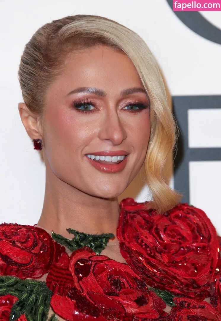 Paris Hilton / parishilton Onlyfans Photo Gallery 