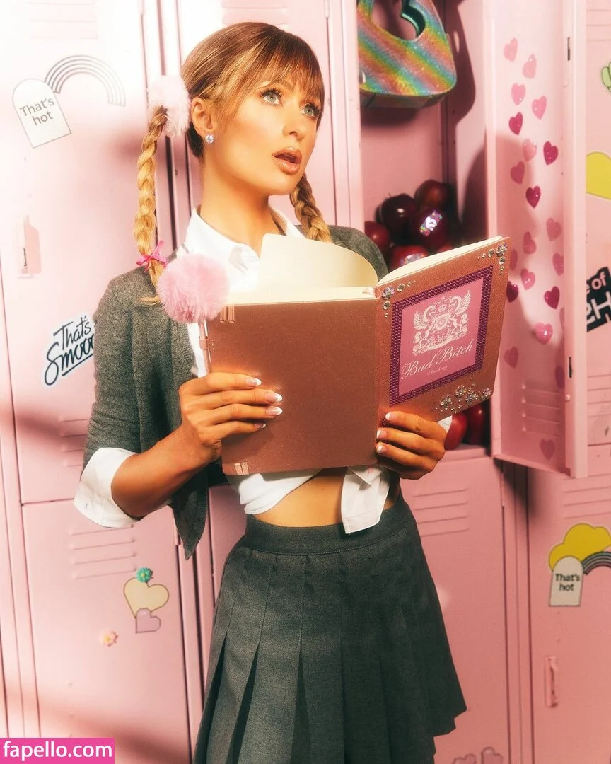 Paris Hilton / parishilton Onlyfans Photo Gallery 