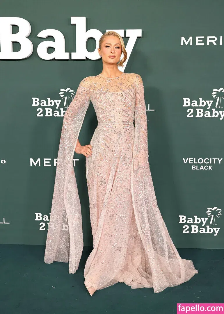 Paris Hilton / parishilton Onlyfans Photo Gallery 