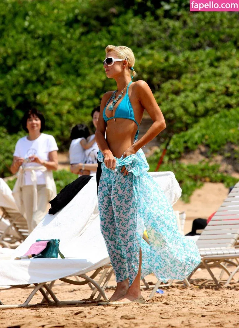 Paris Hilton / parishilton Onlyfans Photo Gallery 