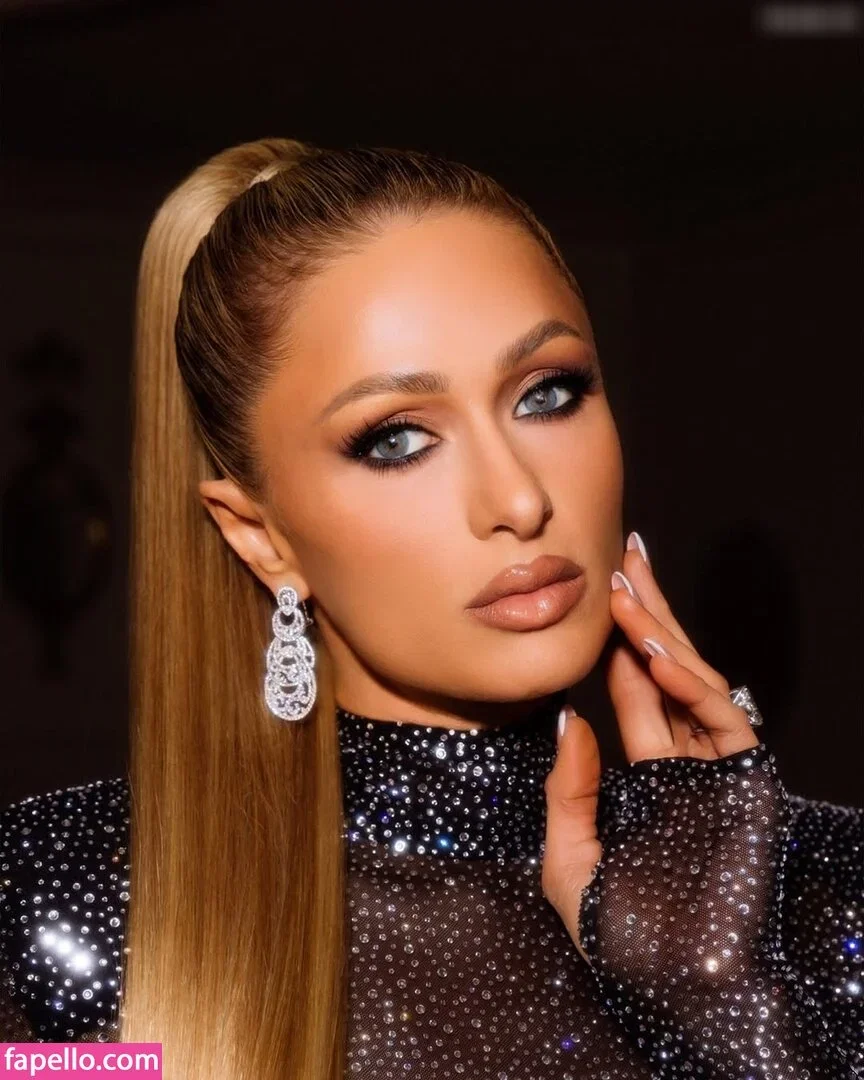 Paris Hilton / parishilton Onlyfans Photo Gallery 