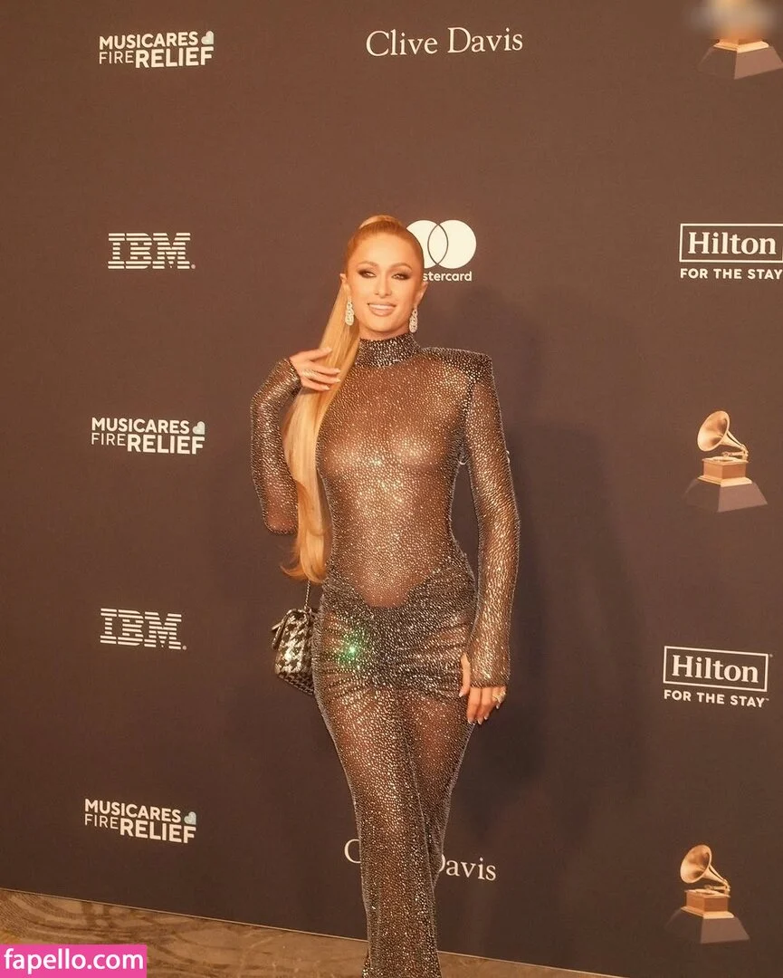 Paris Hilton / parishilton Onlyfans Photo Gallery 