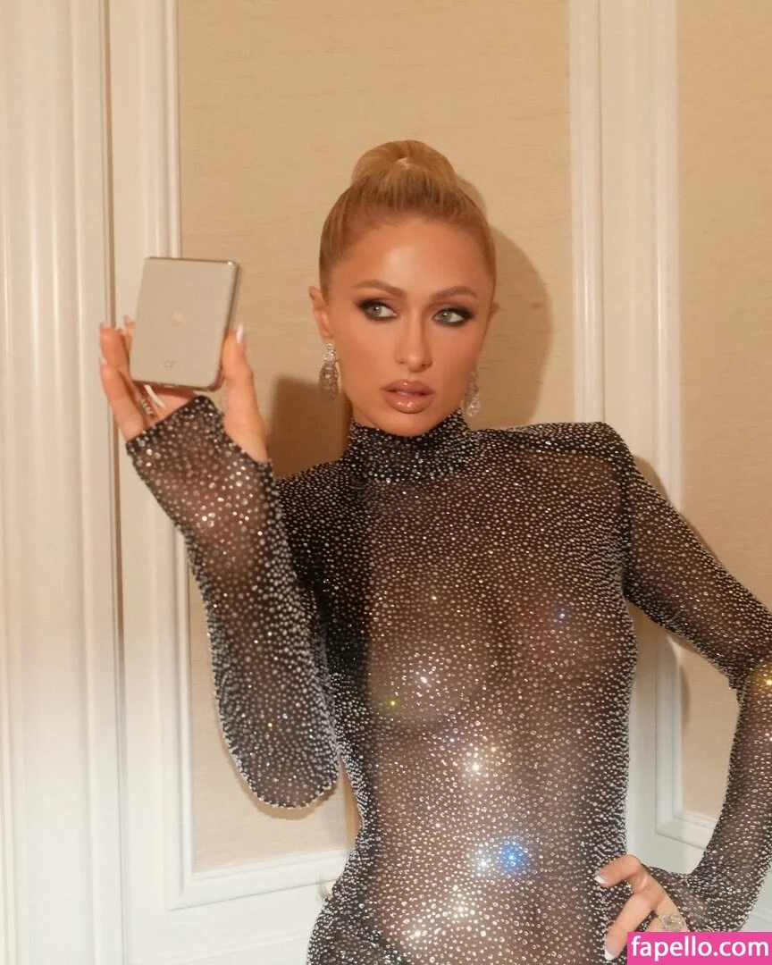 Paris Hilton / parishilton Onlyfans Photo Gallery 