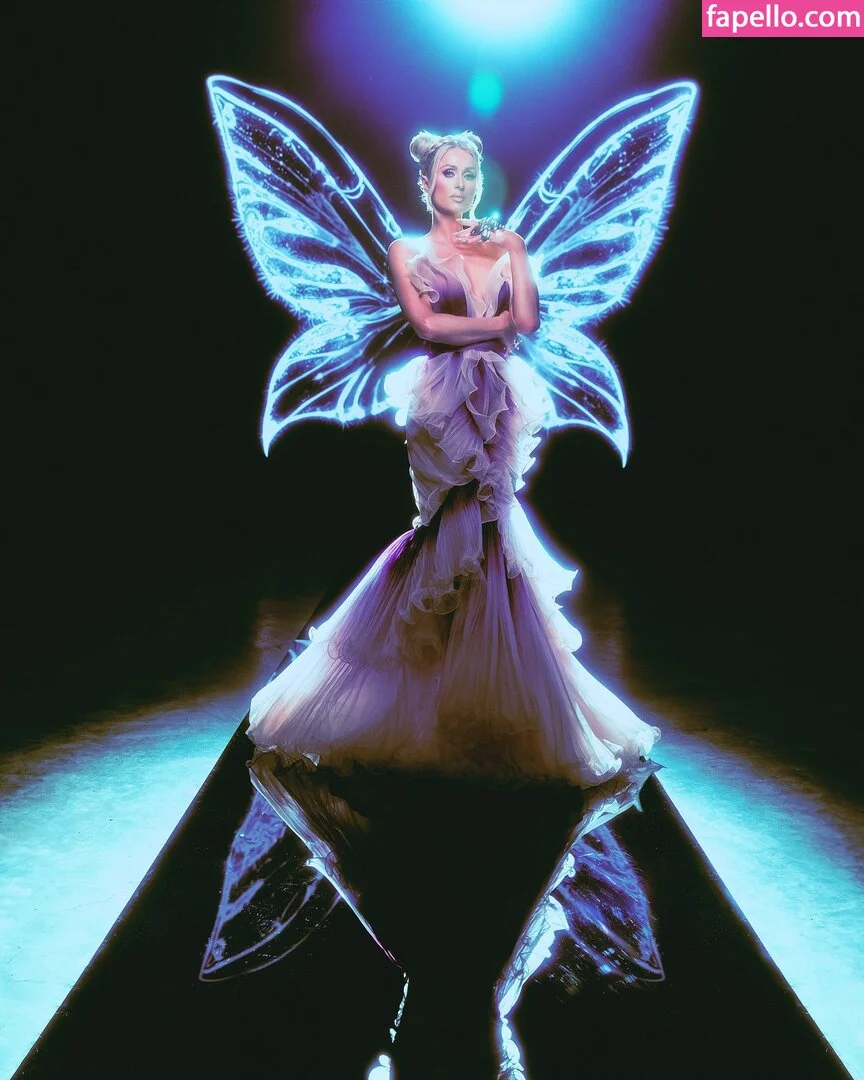 Paris Hilton / parishilton Onlyfans Photo Gallery 