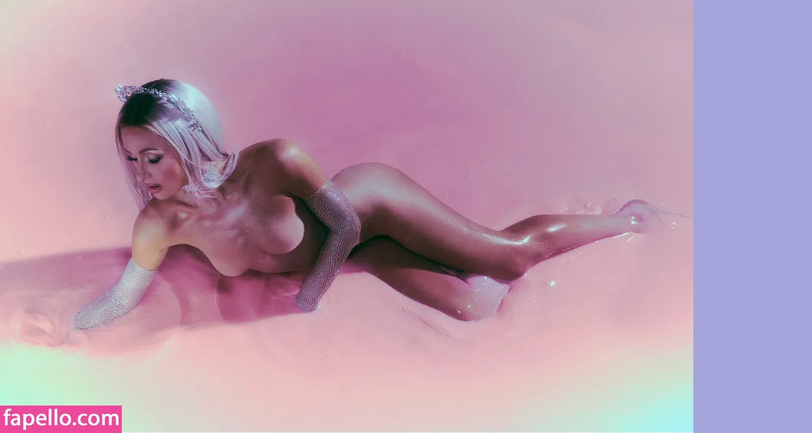 Paris Hilton / parishilton Onlyfans Photo Gallery 