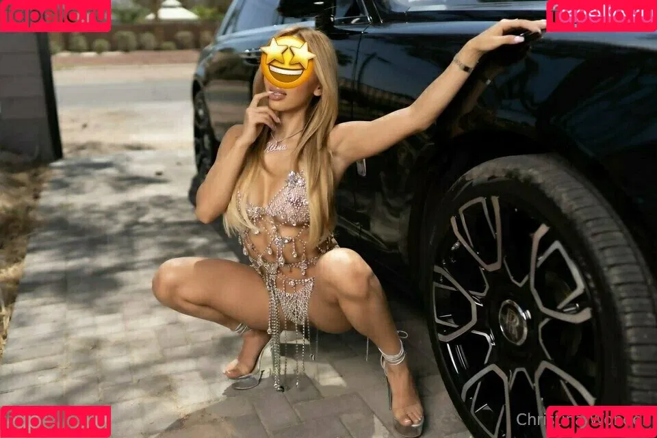 Christina Wonder / ficialrealjunglegirl / wonderwoman12 / wonderwomanddd / wonderwomanx69 Onlyfans Photo Gallery 
