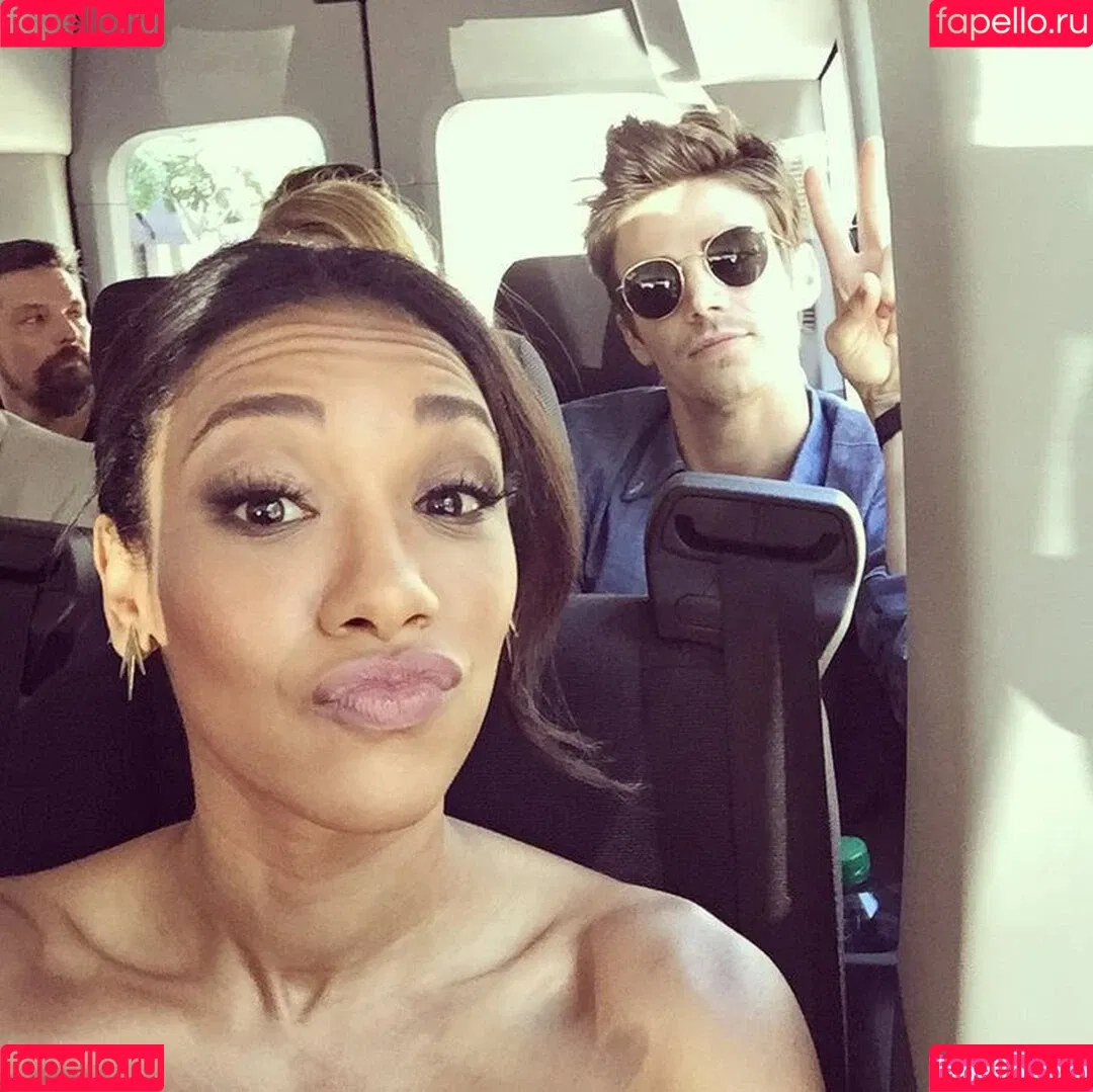 Candice Patton / candicepatton Onlyfans Photo Gallery 
