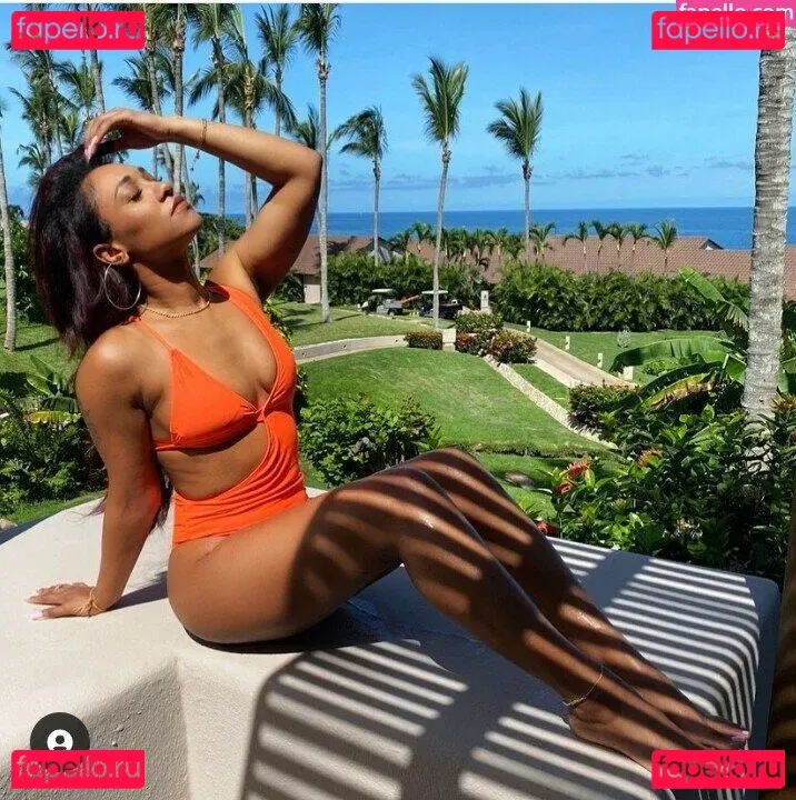 Candice Patton / candicepatton Onlyfans Photo Gallery 