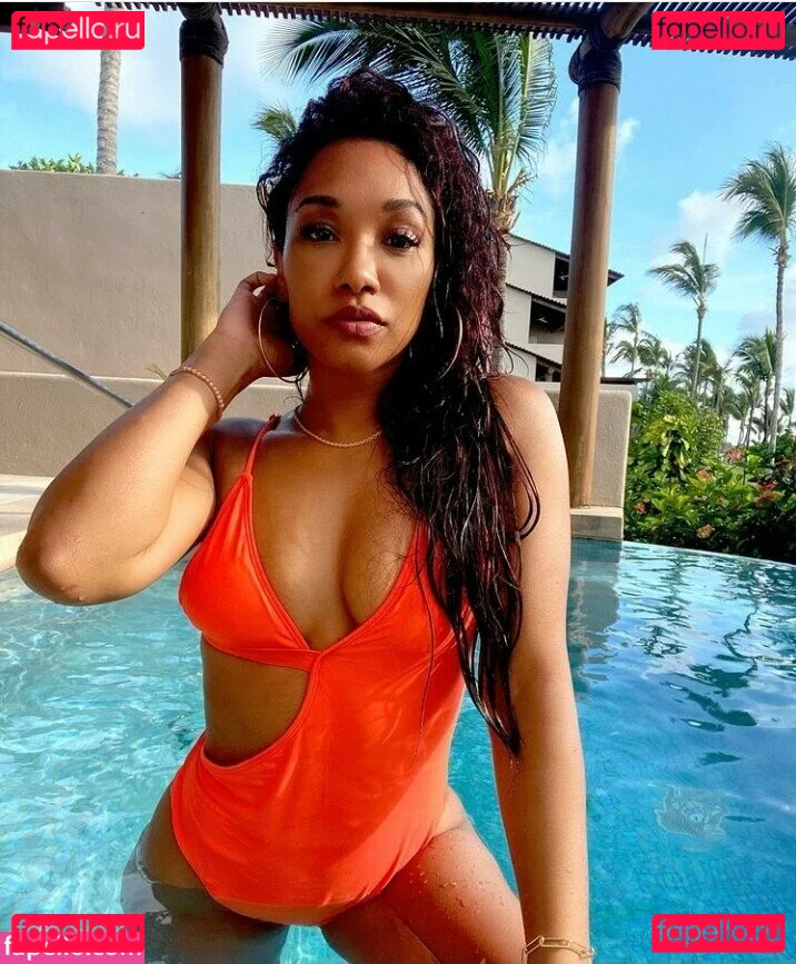 Candice Patton / candicepatton Onlyfans Photo Gallery 