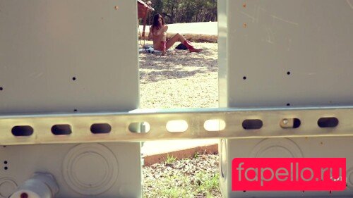 Candice Patton Nude Onlyfans Photo 5