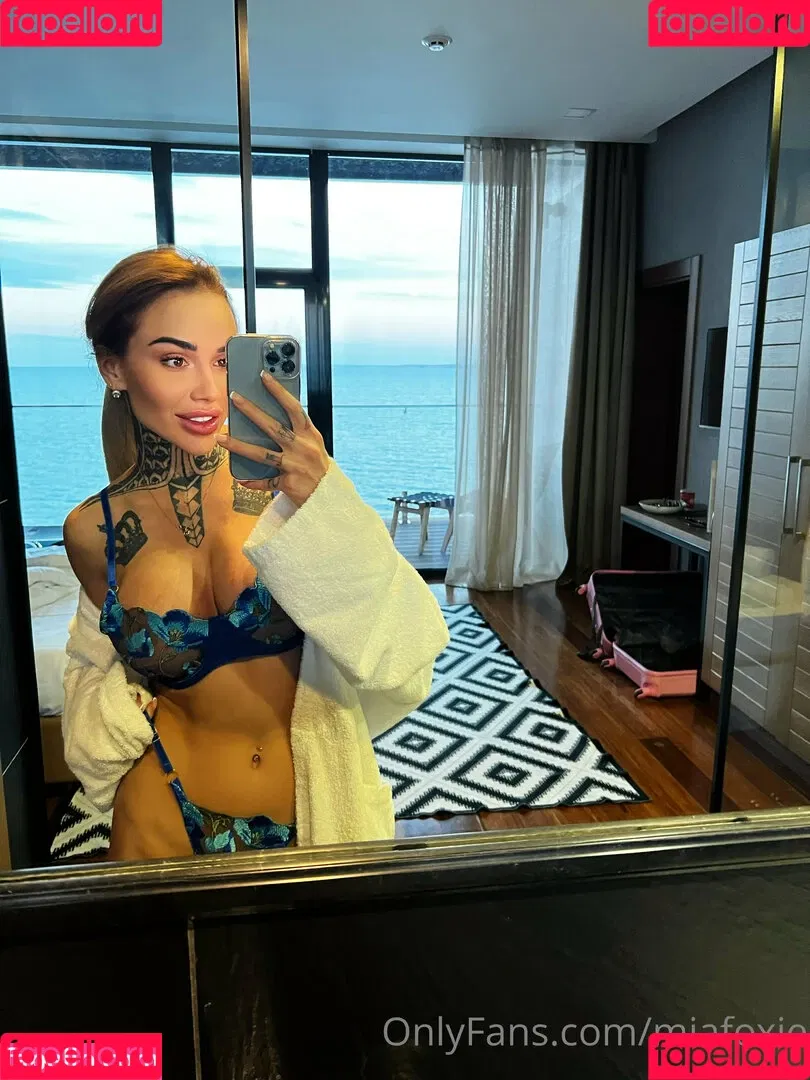mia_foxybae / miabgalvan Onlyfans Photo Gallery 