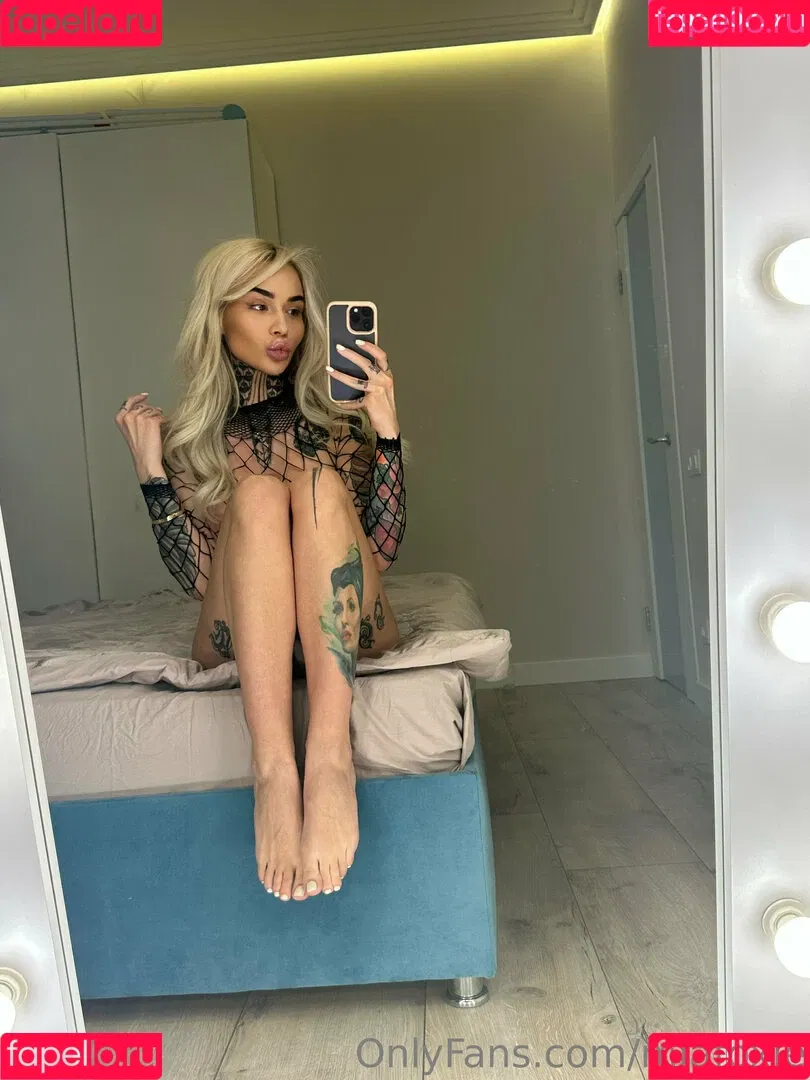mia_foxybae / miabgalvan Onlyfans Photo Gallery 
